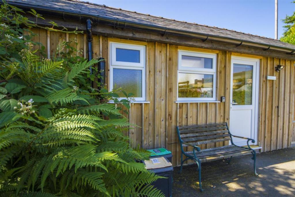Wild Valley Bunkhouse Llanrhaeadr-ym-Mochnant Kültér fotó